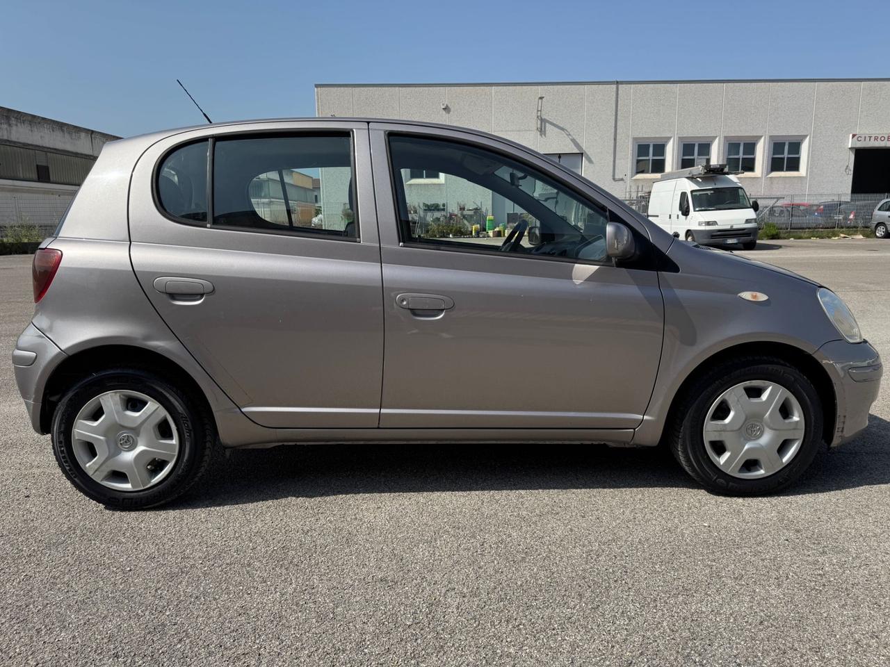 Toyota Yaris 1.4 tdi D-4D cat 5 porte Sol