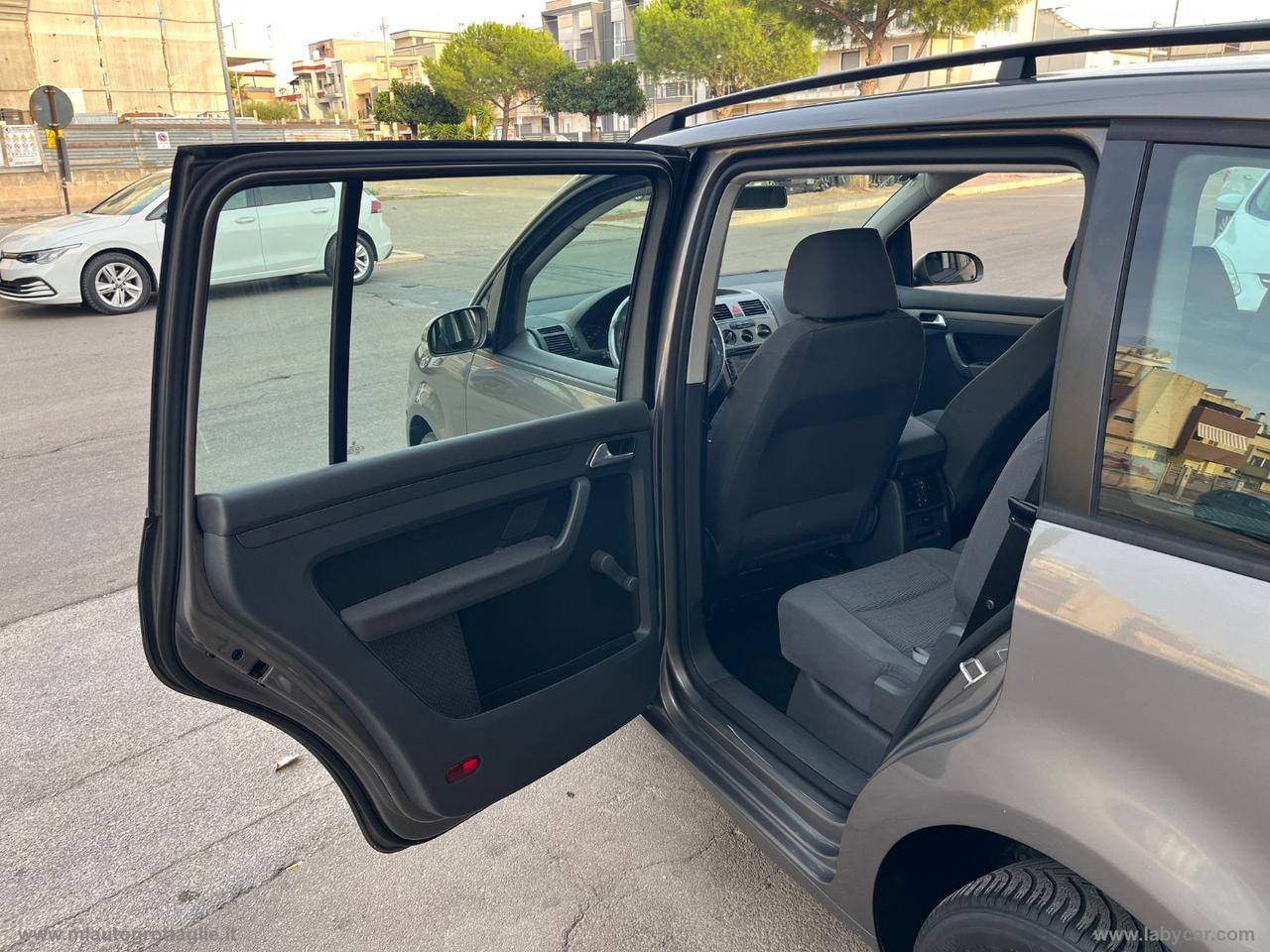 VOLKSWAGEN Touran 2.0 Highline Ecofuel