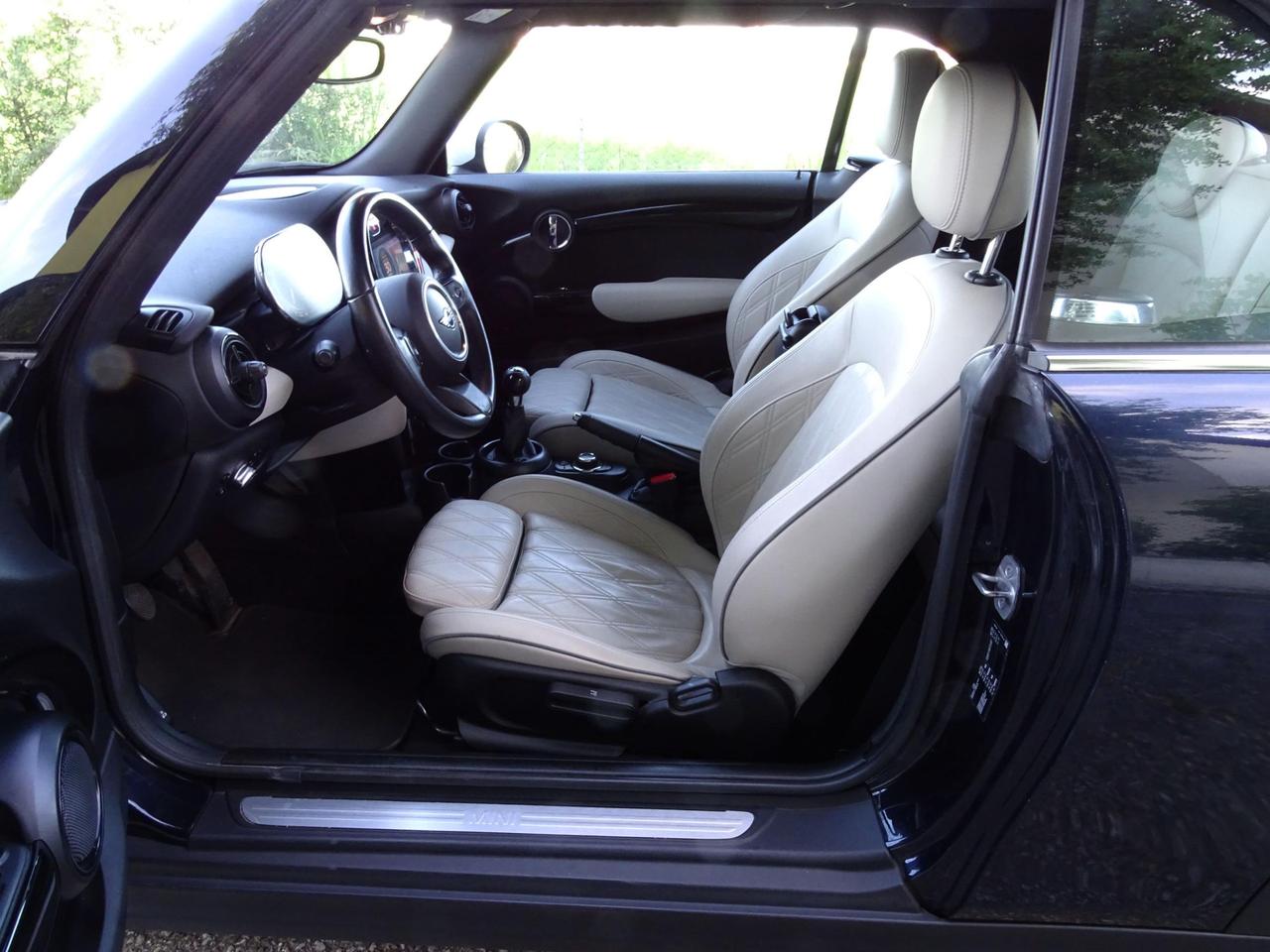 MINI Mini 1.5 Cooper Classic Cabrio