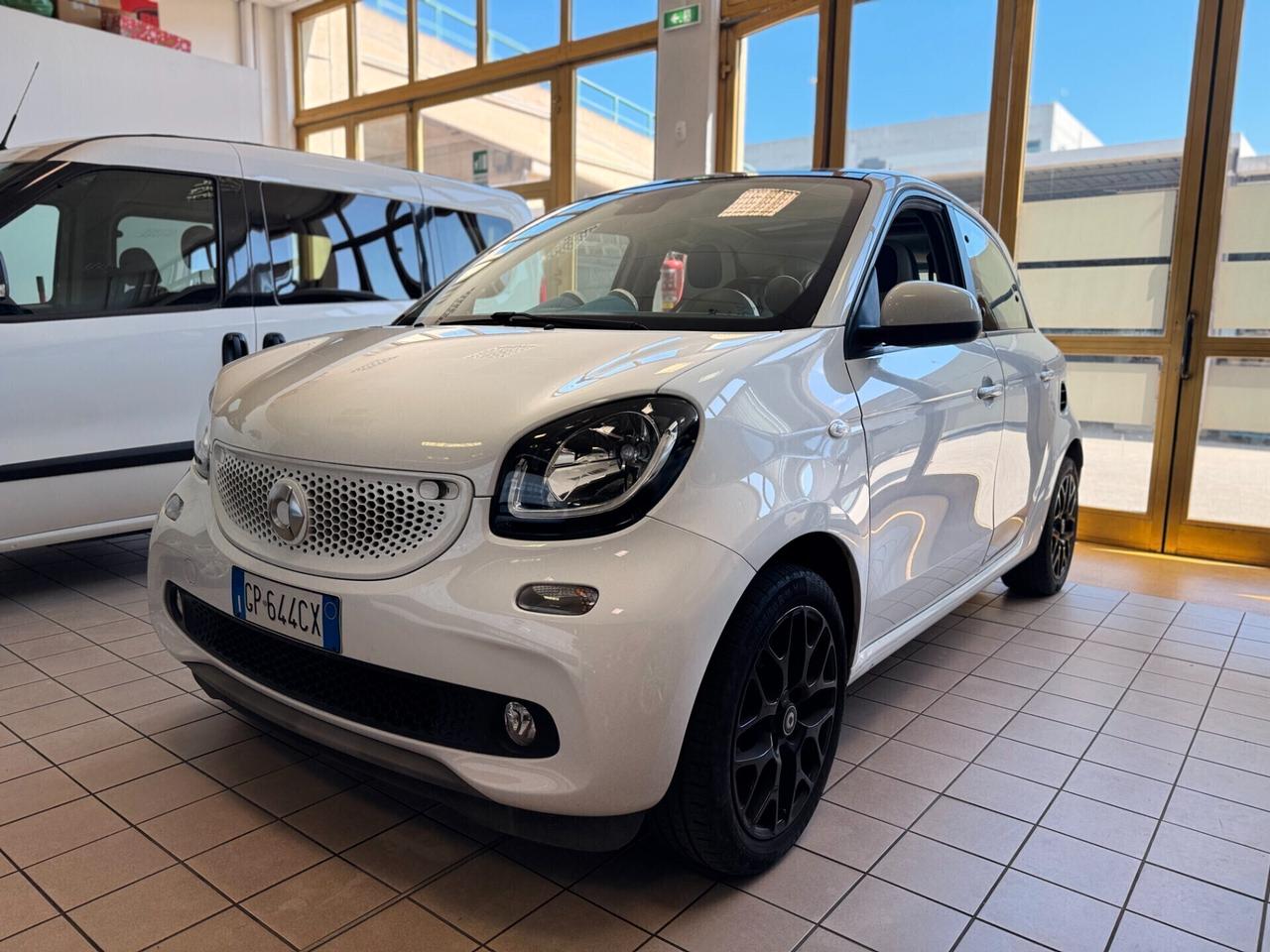 Smart ForFour 70 1.0 Proxy-FINANZIABILE