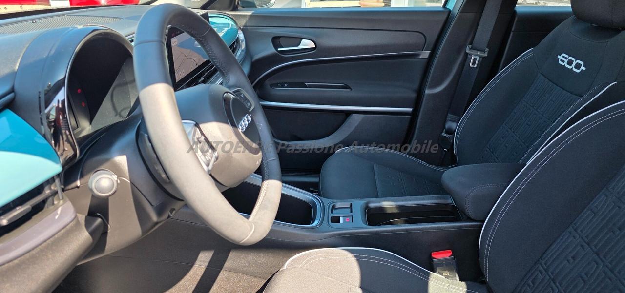 Fiat 600 Hybrid 145 CV DCT MHEV La Prima