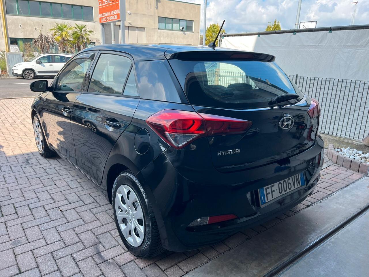 Hyundai i20 1.2 5 porte Blackline 84000km