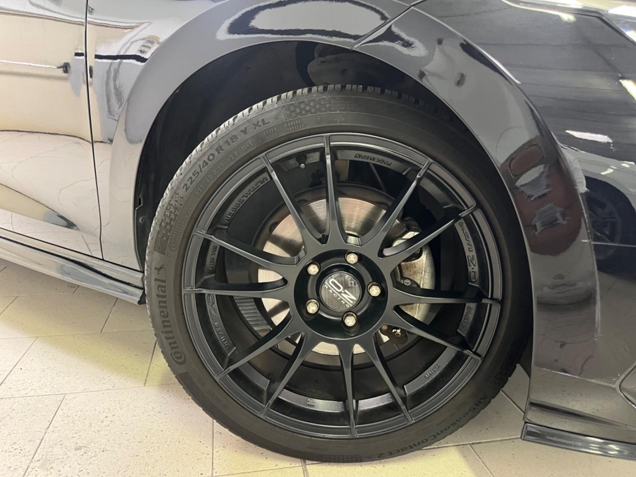 Volkswagen Golf 1.5 eTSI 150 CV EVO ACT DSG R-Line
