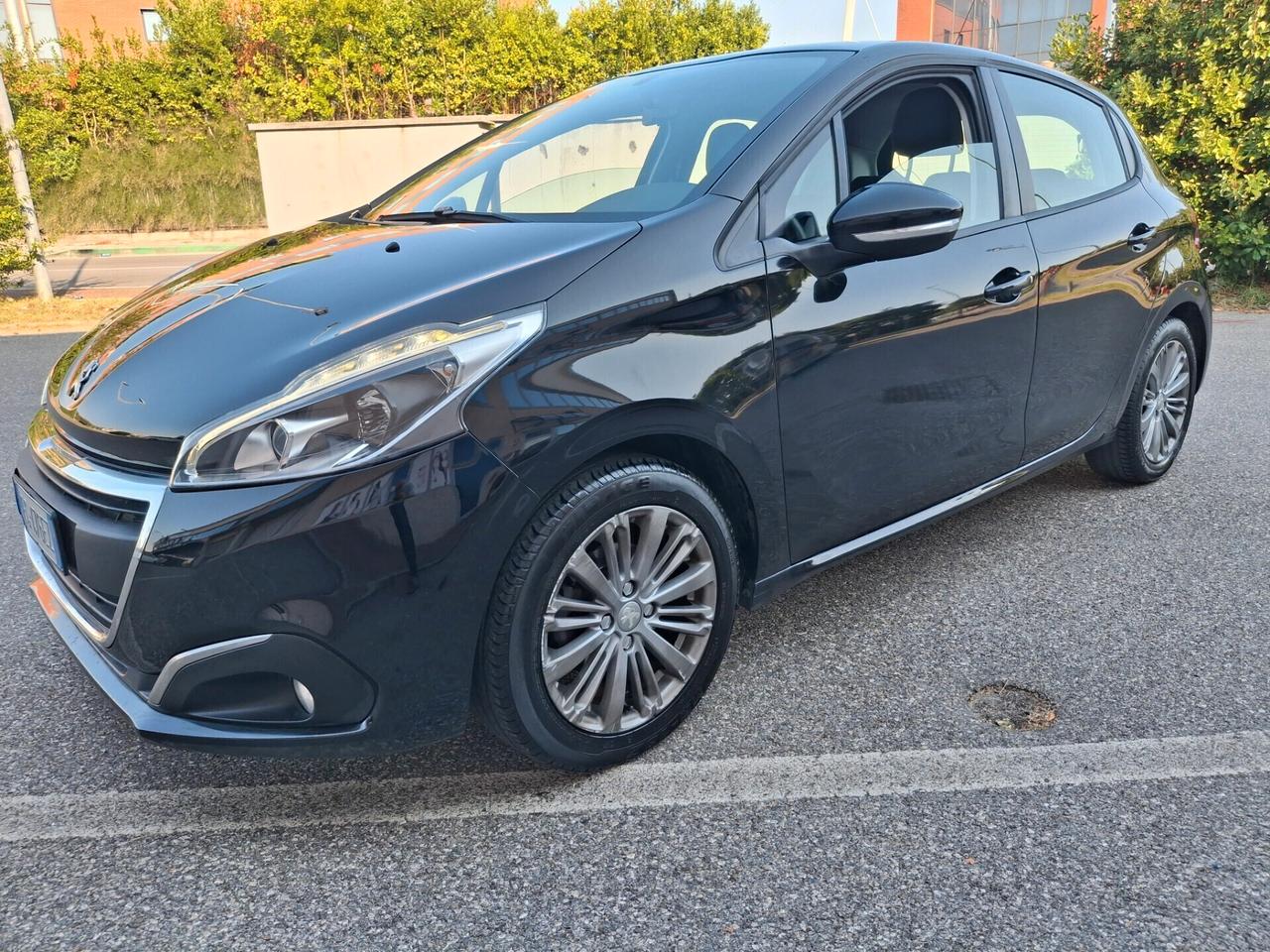 Peugeot 208 PureTech 82cv.-EURO 6-NEOPATENTATI-