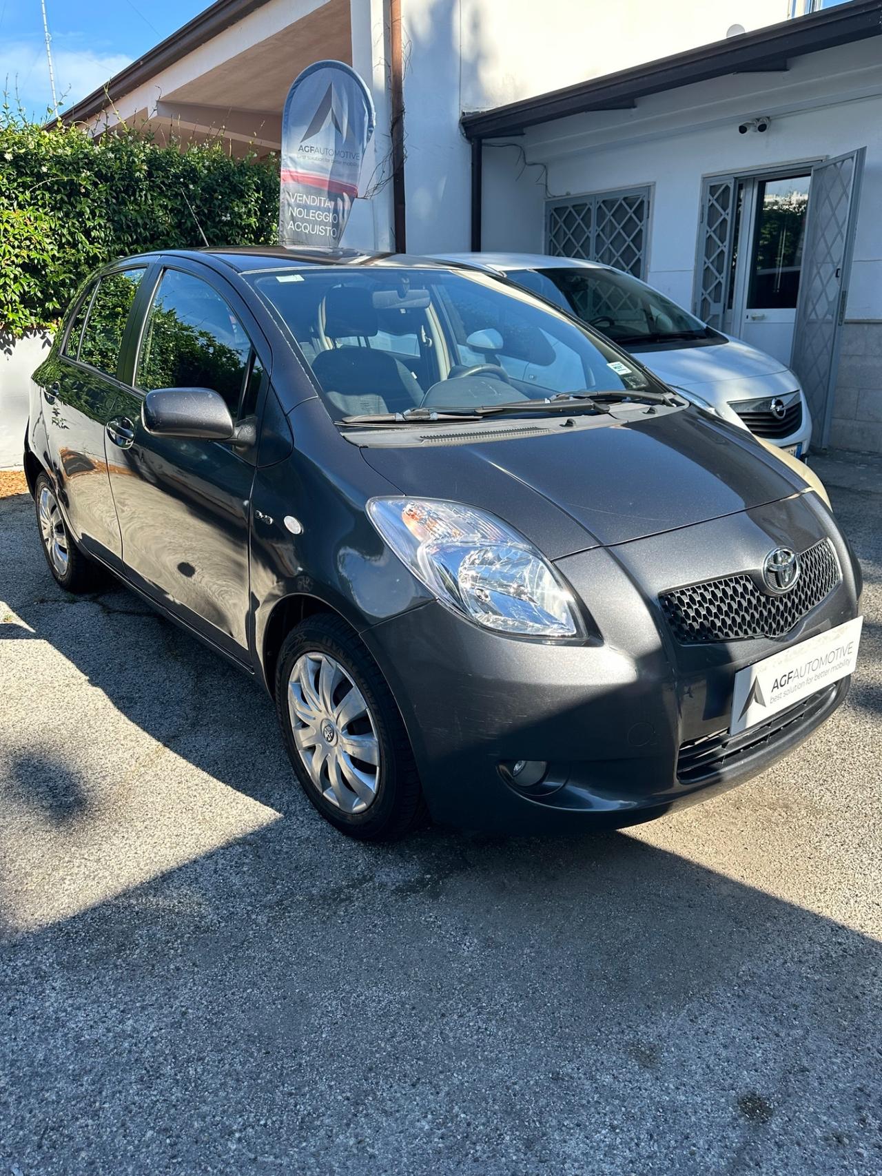 Toyota Yaris 1.4 D-4D 5 porte Navi