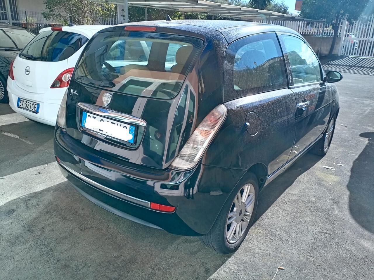 Lancia Ypsilon 1.2 Platino