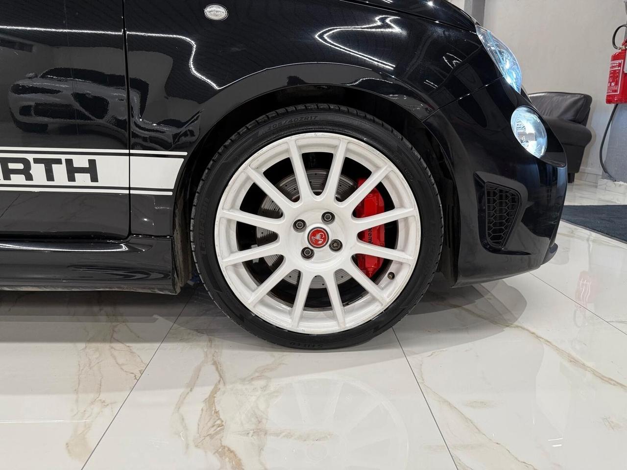 Abarth 695 1.4 Turbo T-Jet 180 CV