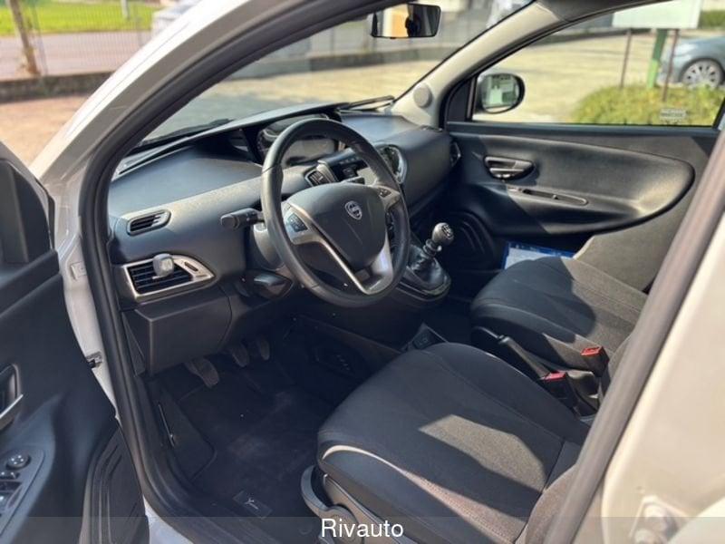 Lancia Ypsilon Ypsilon 1.0 FireFly 5 porte S&S Hybrid Ecochic Gold