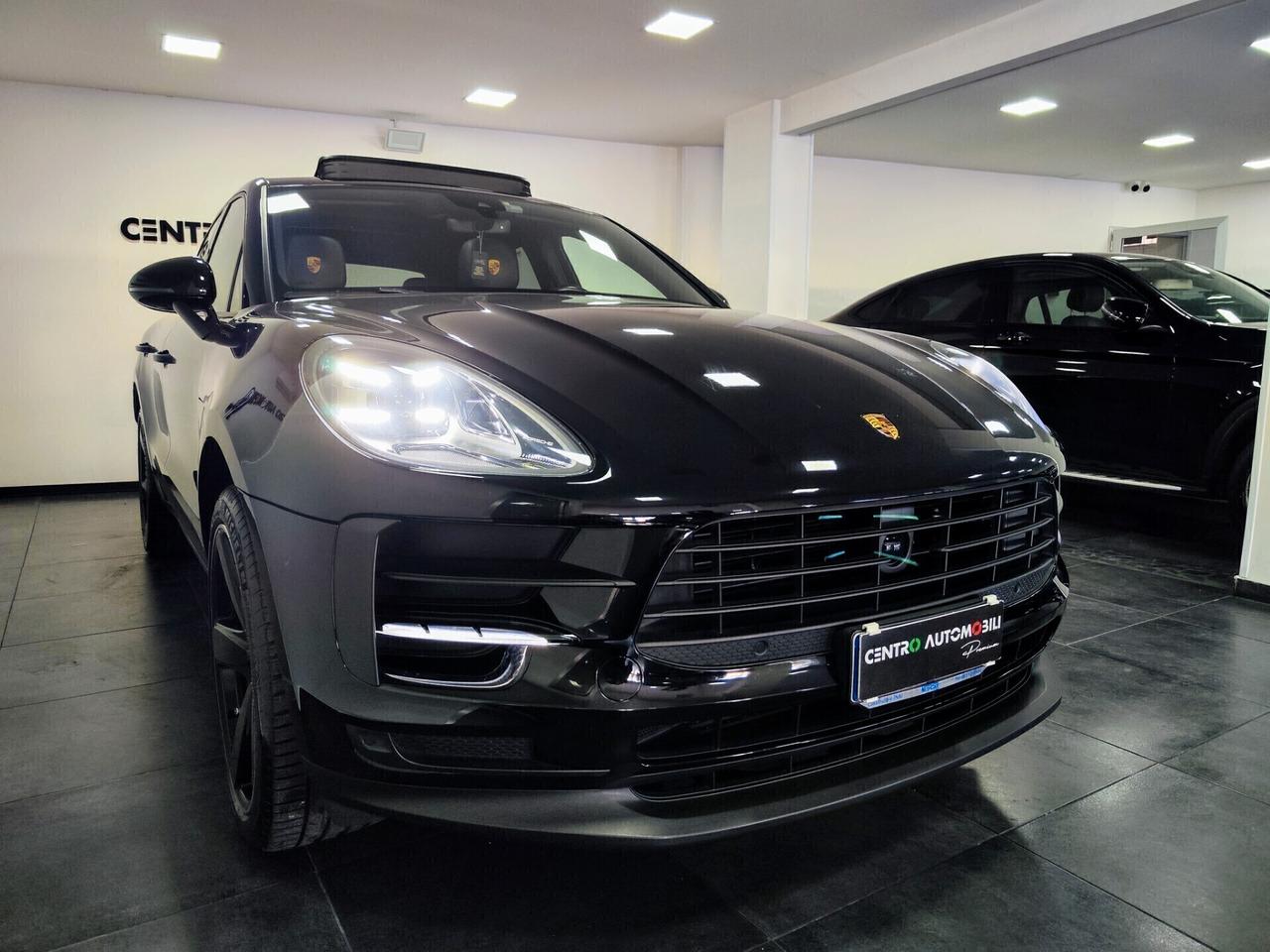 Porsche Macan 2.0 245cv Tetto Led