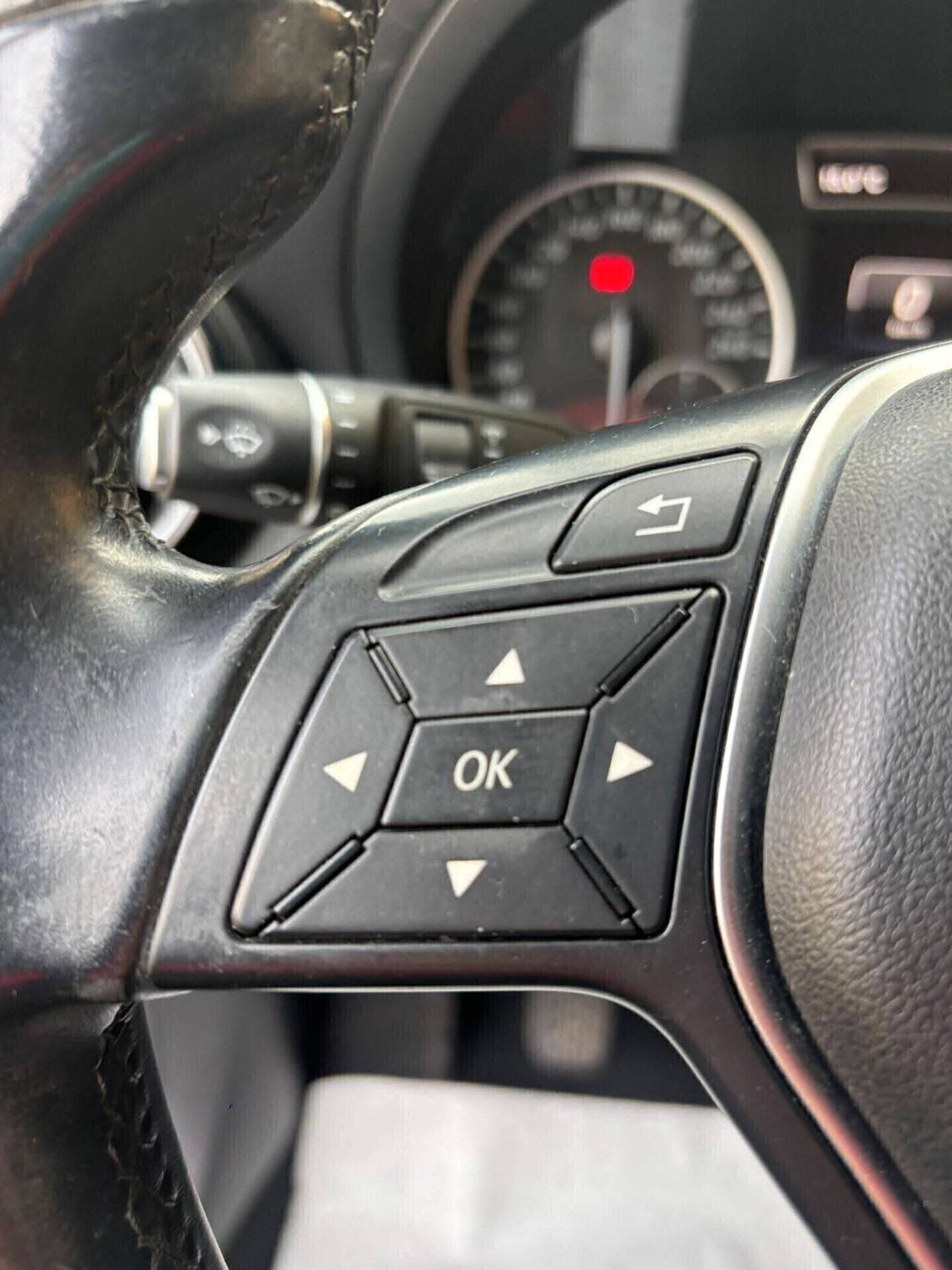 Mercedes-benz GLA 200 CDI Sport/,\