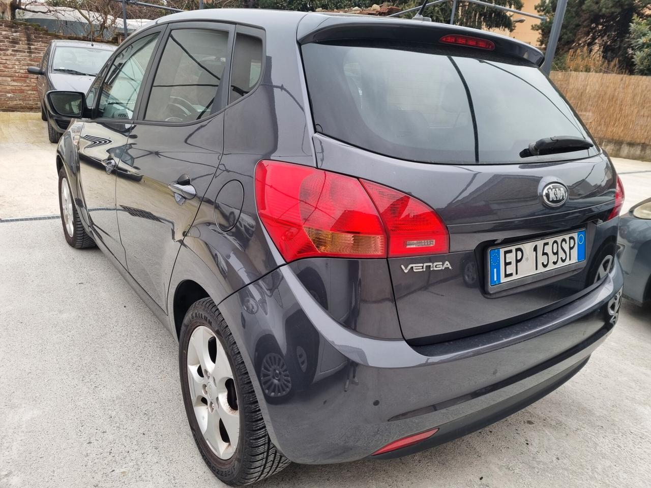 Kia Venga 1.4 GPL Cool