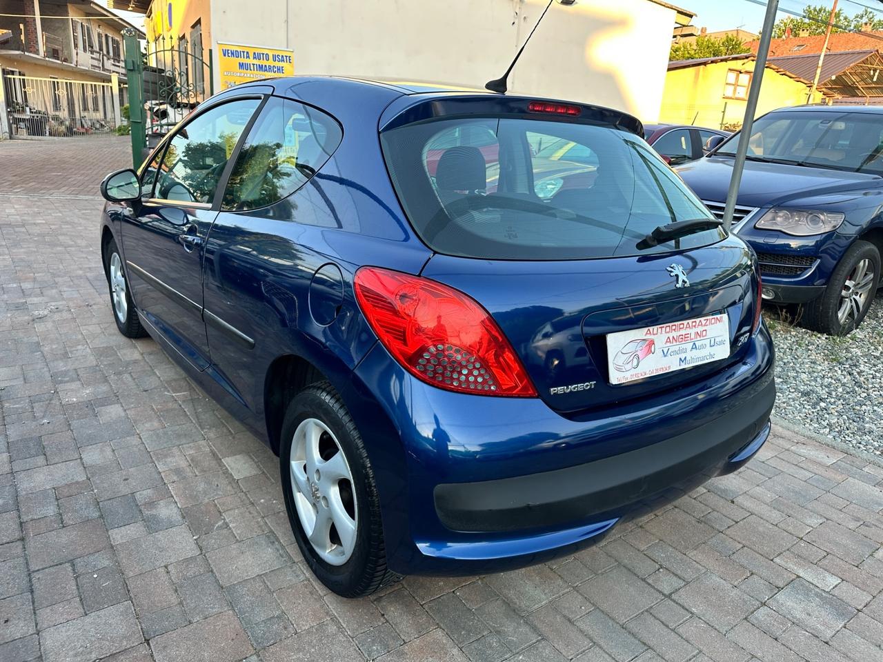 Peugeot 207 1.4 Benzina ok per neopatentati