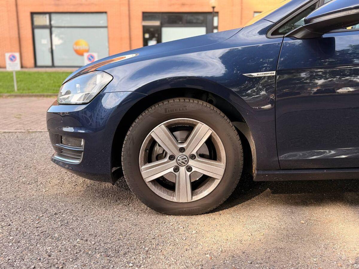 Volkswagen Golf 1.4 tgi Highline 5p