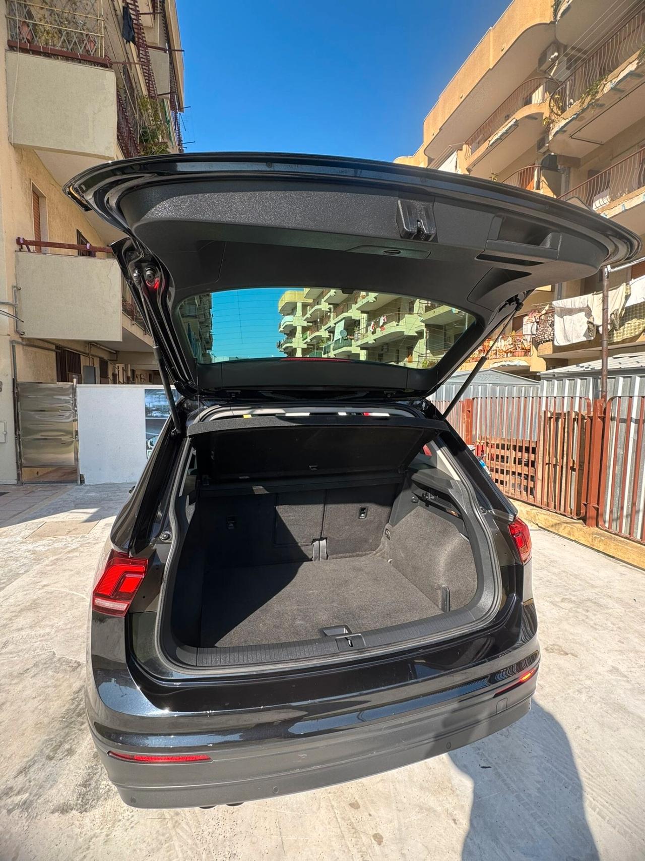 Volkswagen Tiguan 1.6 TDI SCR Business BlueMotion Technology