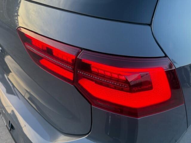 Volkswagen Golf 2.0 TDI GTD DSG 200CV