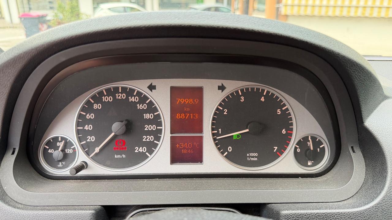 Mercedes-benz B 180 BlueEFFICIENCY Sport
