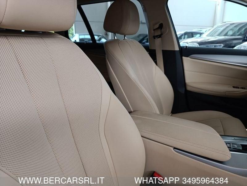 BMW Serie 5 520d 48V Touring Business*SEDILI RISCALDATI*TELECAMERA*PDC*FULL LED*GANCIO TRAINO*