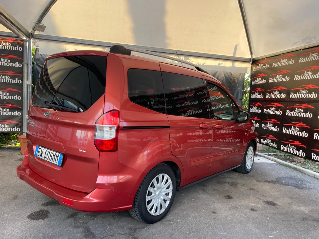 Ford Tourneo Courier 1.5 TDCI 75 CV Titanium