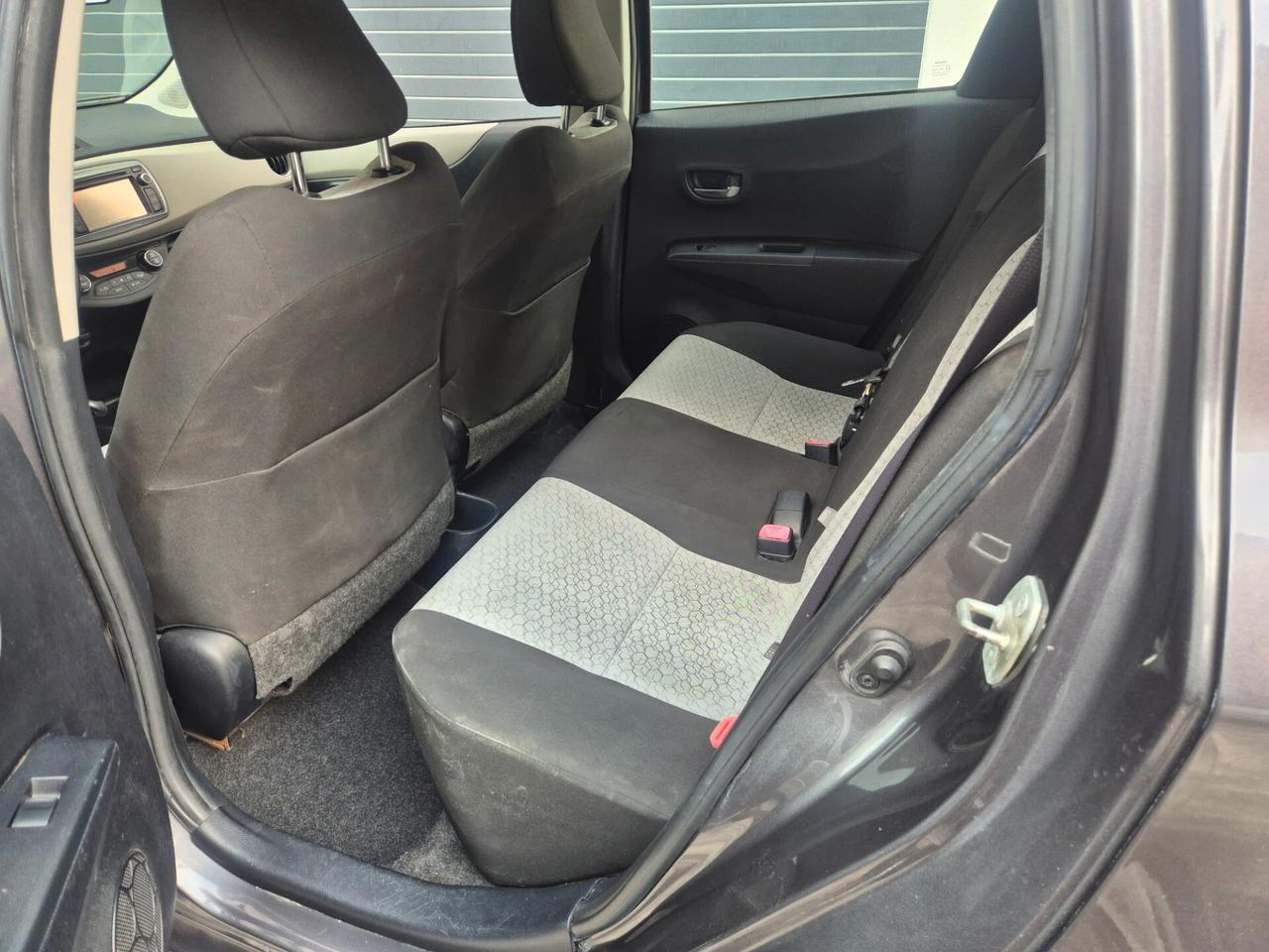 Toyota Yaris 1.3 5 porte Lounge