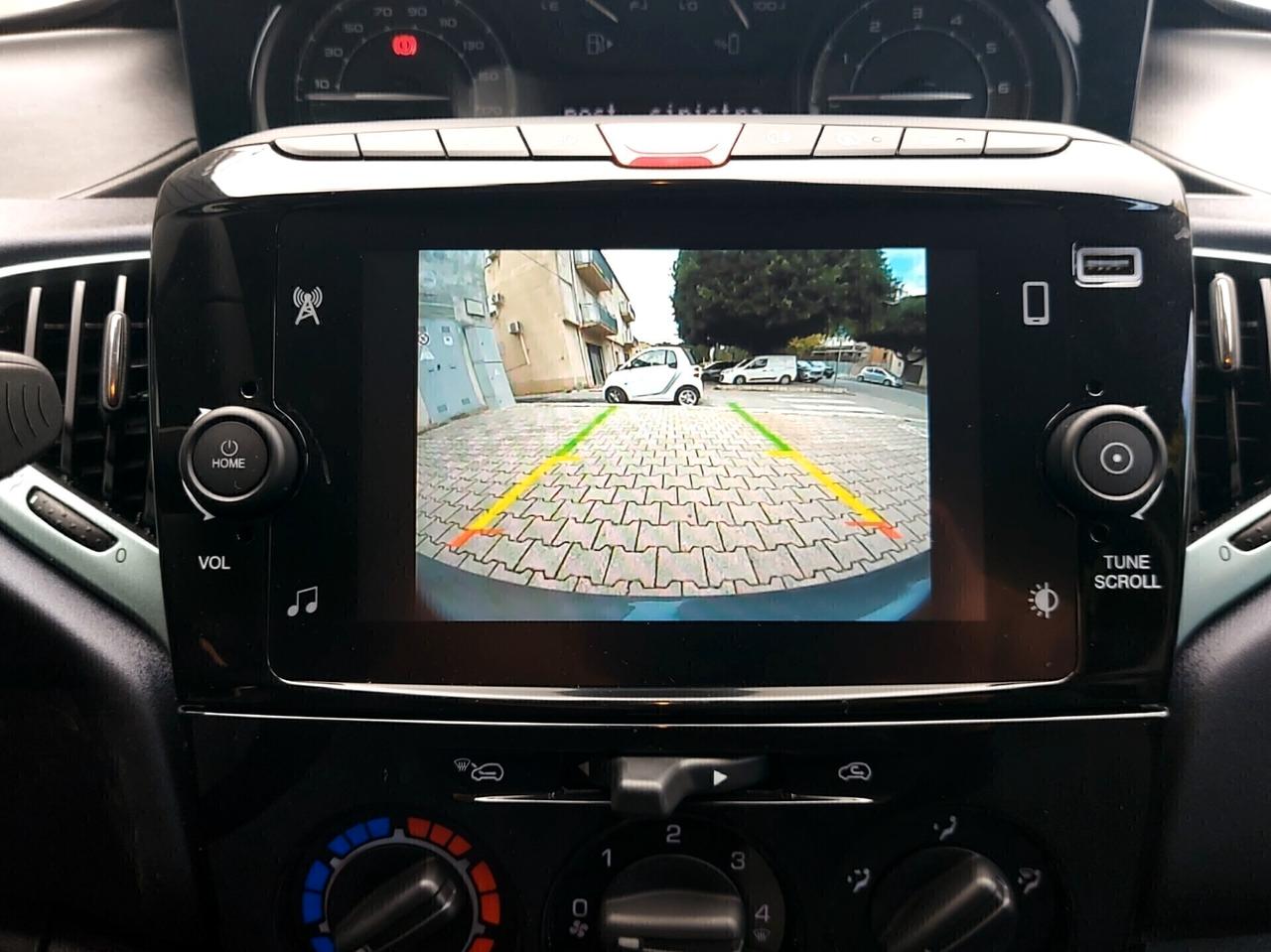 Lancia Ypsilon 1.0 Hybrid 5 porte S&S Platino