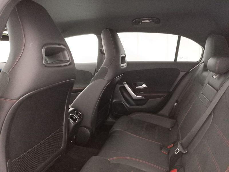 Mercedes-Benz Classe A - W177 2023 A 180 d AMG Line Advanced Plus auto