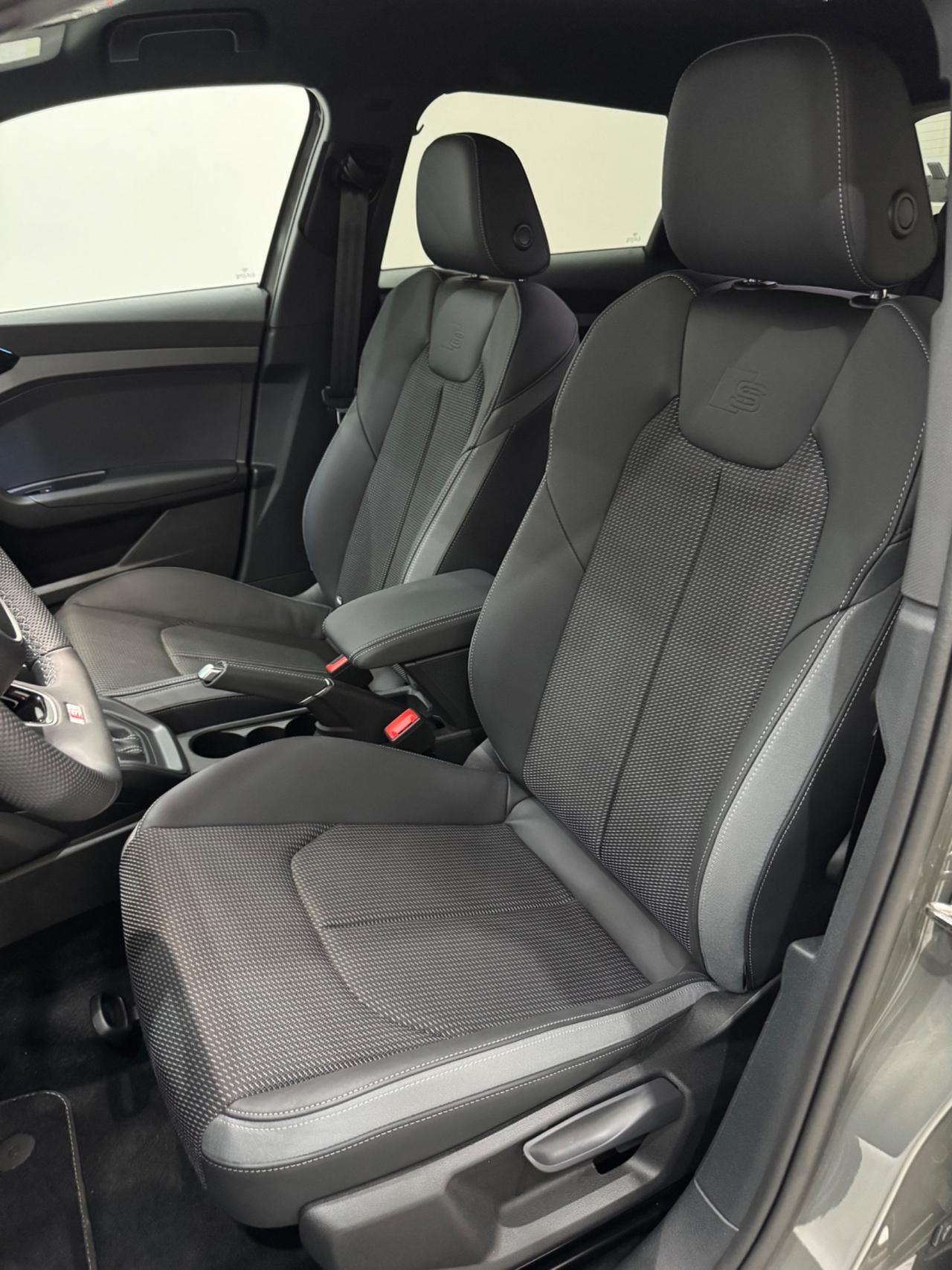 Audi A1 allstreet 30 TFSI Identity Contrast