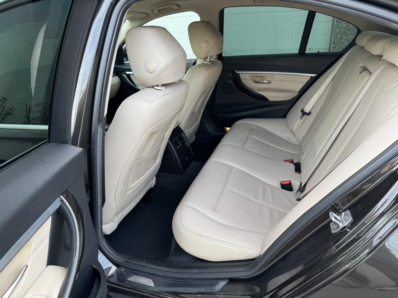 Bmw 320 320d xDrive Luxury