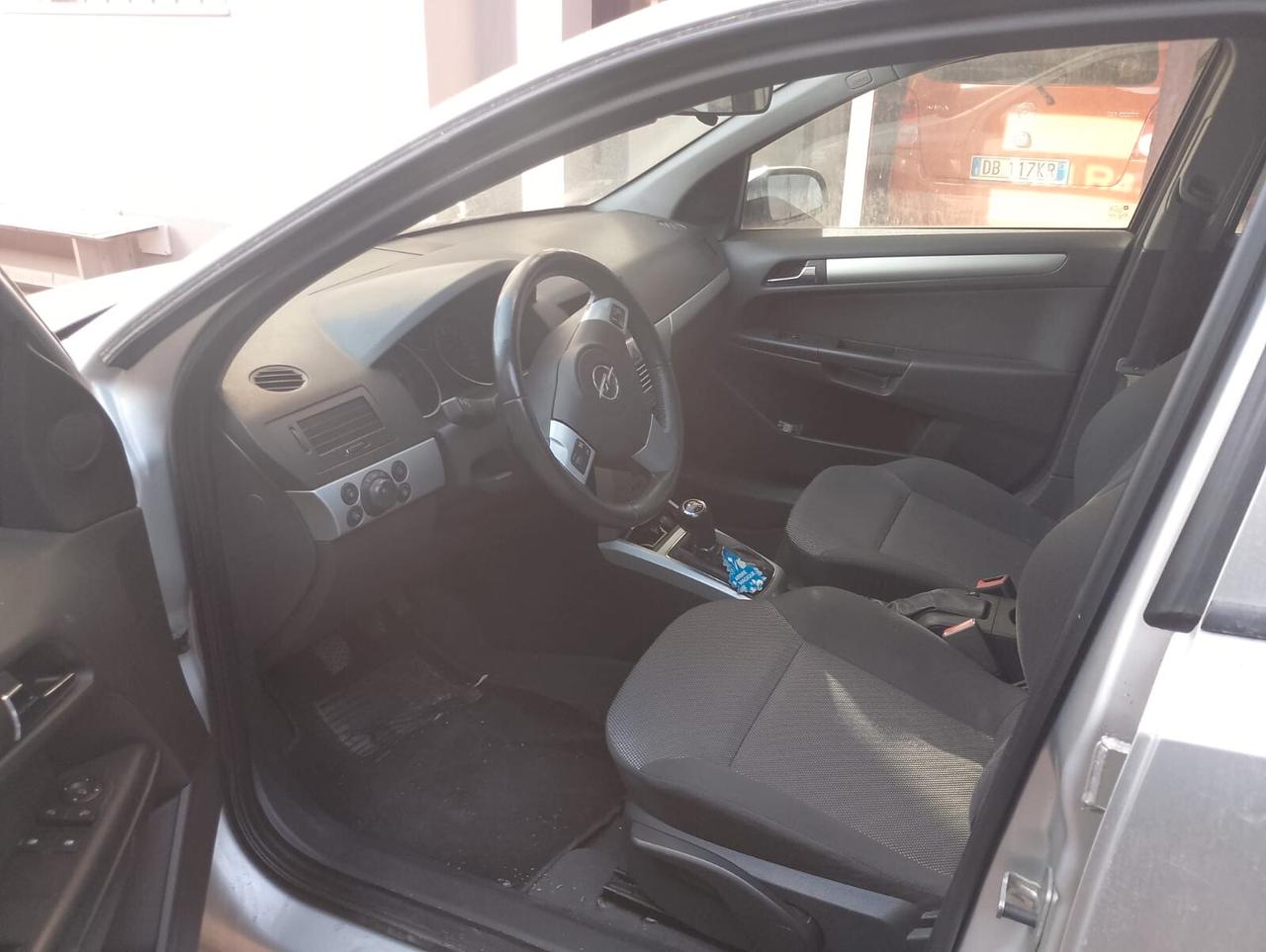 Opel Astra 1.7 CDTI - 2009