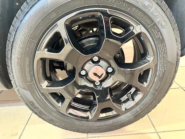 Fiat Panda 1.0 FireFly S&S Hybrid City Cross TRUSSARDI