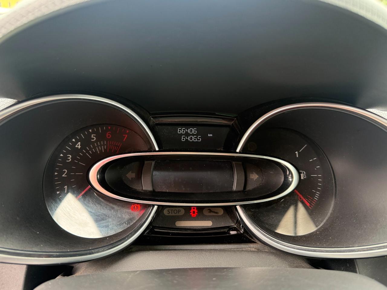 Renault Clio 90 CV 5 porte Moschino Intens /OK NEOPATENTATI