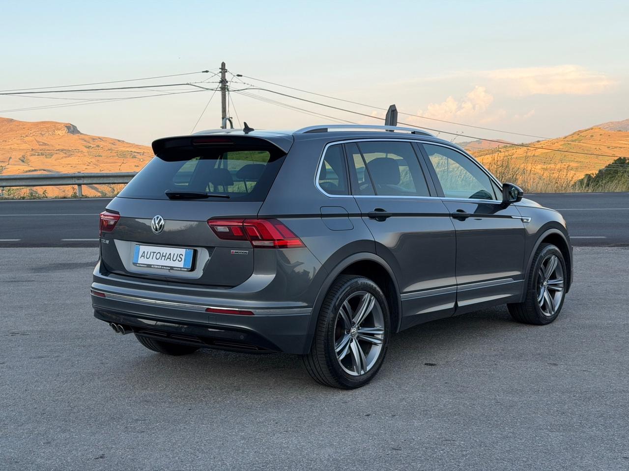 Volkswagen Tiguan 2.0 TDI 150cv DSG 4MOTION R-Line