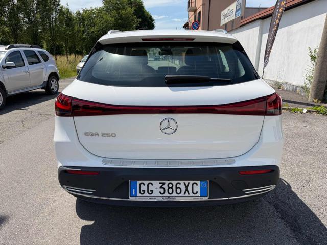 MERCEDES-BENZ EQA 250