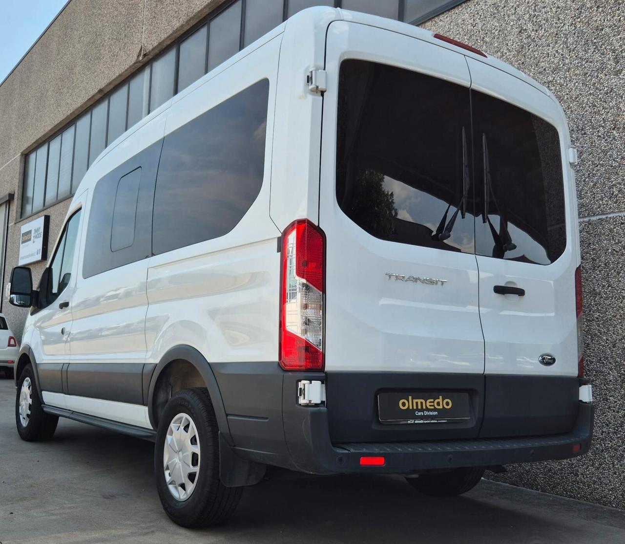 Ford Transit 2.0 TDCi 130CV 9 posti Cambio Automatico
