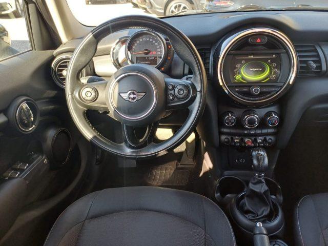 MINI Cooper D 1500 5 PORTE 116CV AUTOM. NAV PDC CERCHI ITALIA