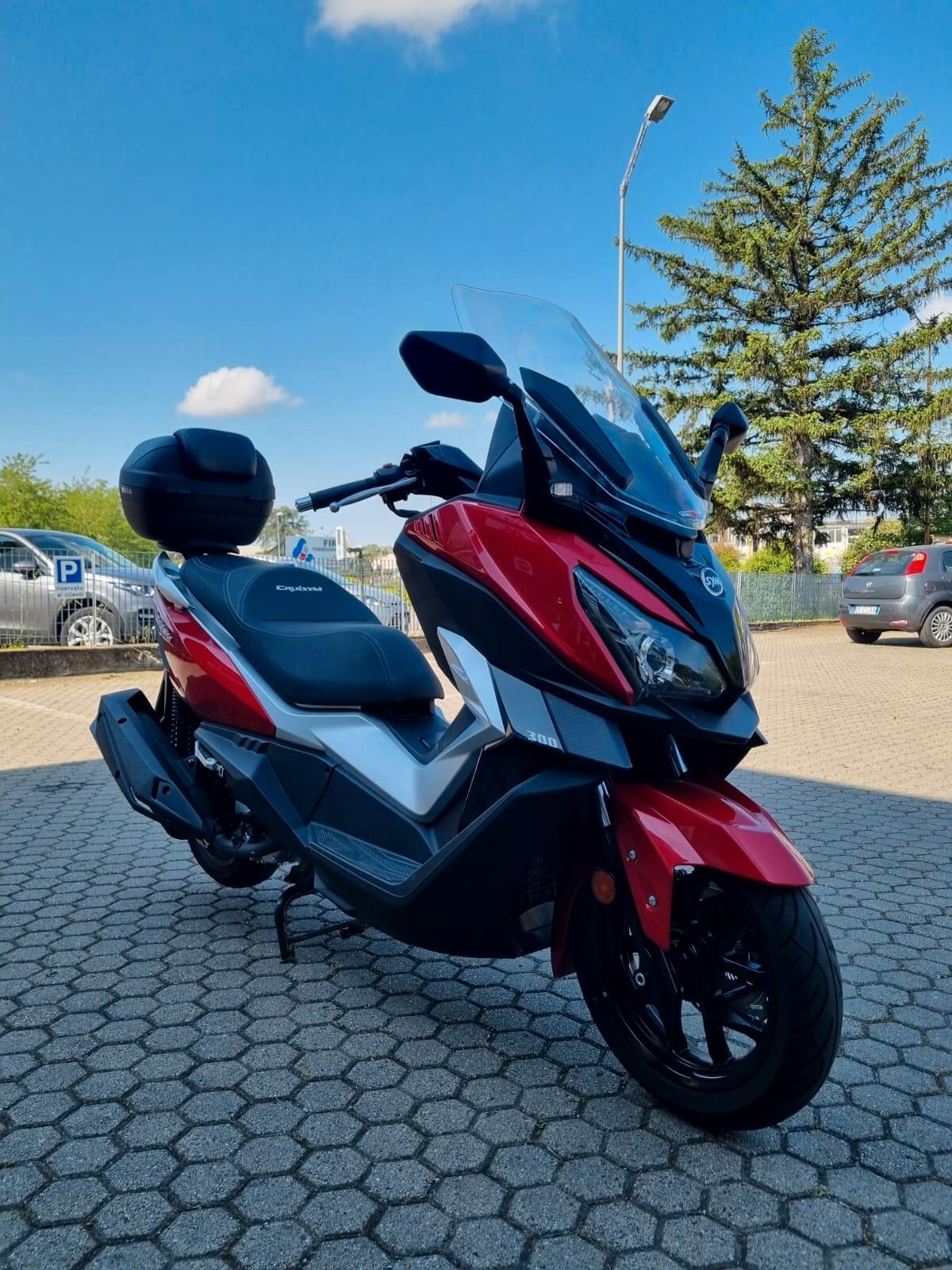 Sym Cruisym 300