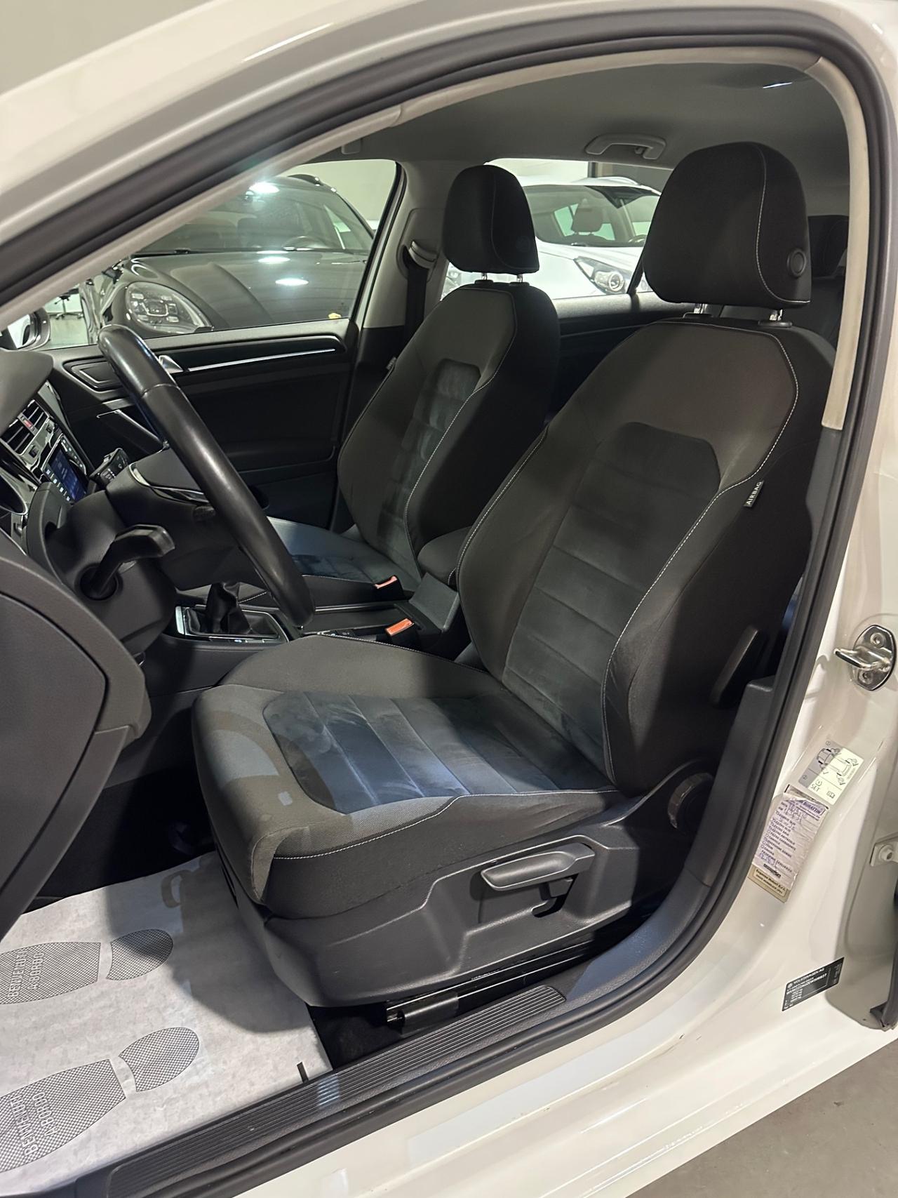 Volkswagen Golf 1.6 TDI 5p. Highline BlueMotion Technology