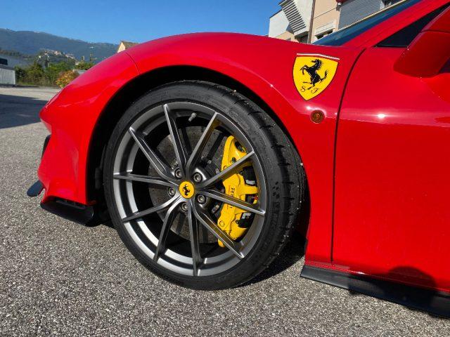 FERRARI 488 Pista