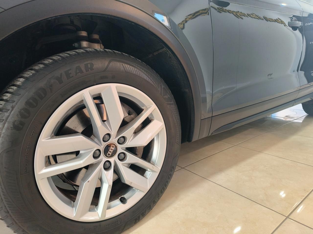 Audi Q5 35 TDI S tronic Business