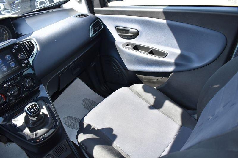 Lancia Ypsilon 1.0 FireFly 70cv Hybrid Gold Plus