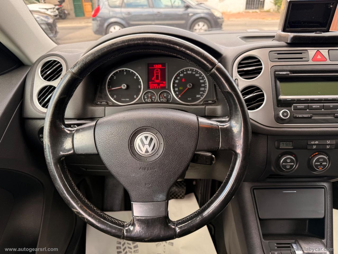 VOLKSWAGEN Tiguan 2.0 16V TDI tip Sport&Style