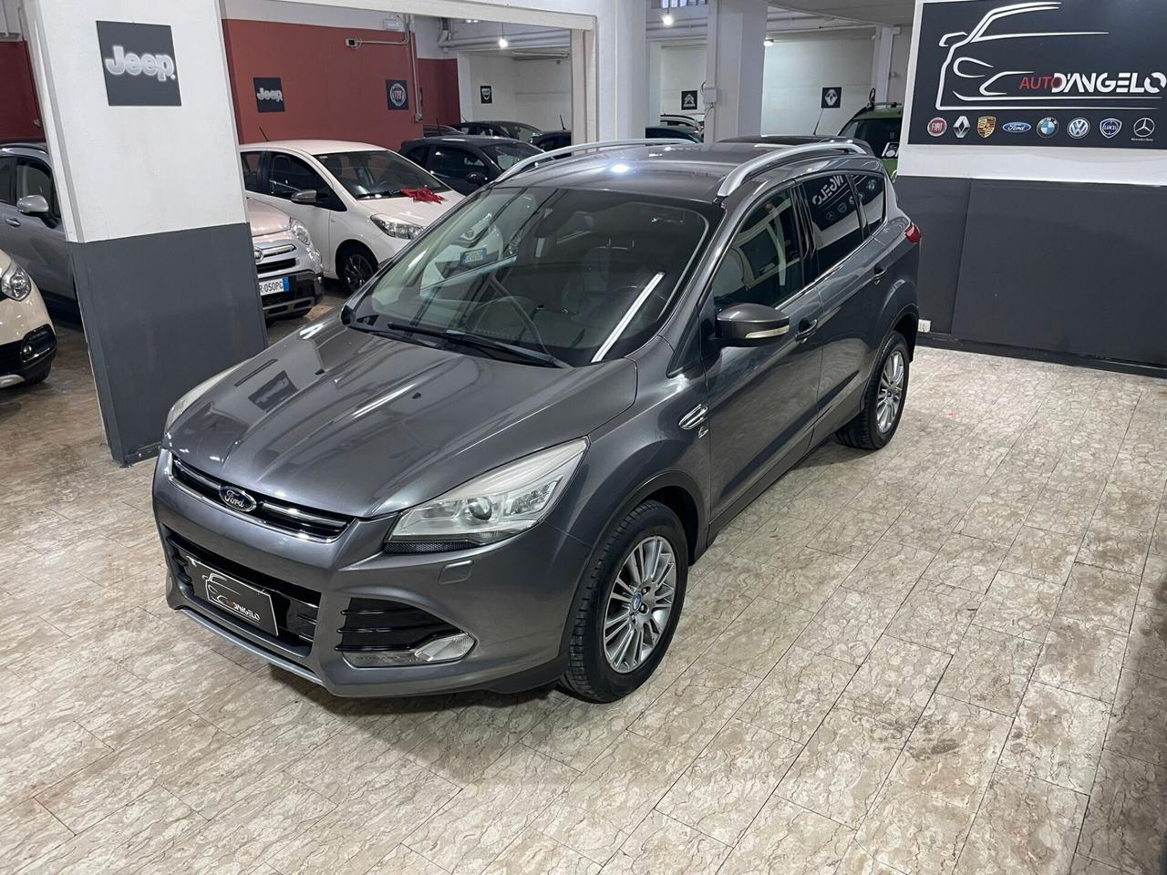 Ford Kuga 2.0 TDCI 140 CV 4WD Powershift Titanium