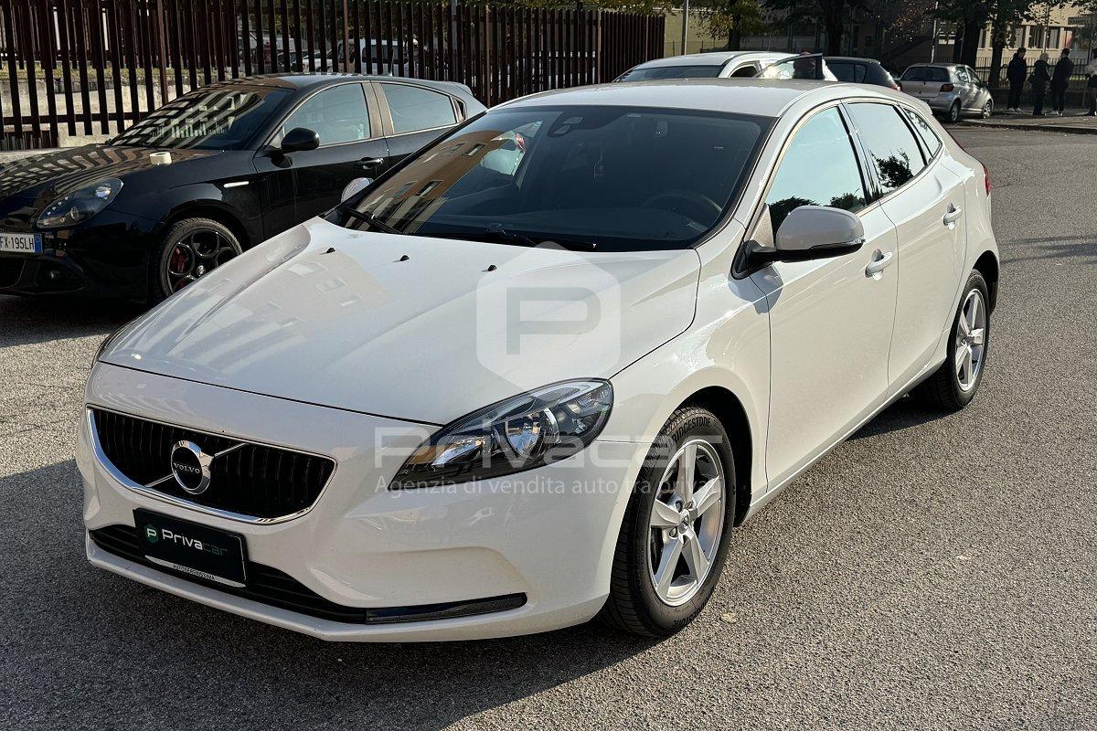 VOLVO V40 D2 Geartronic Kinetic