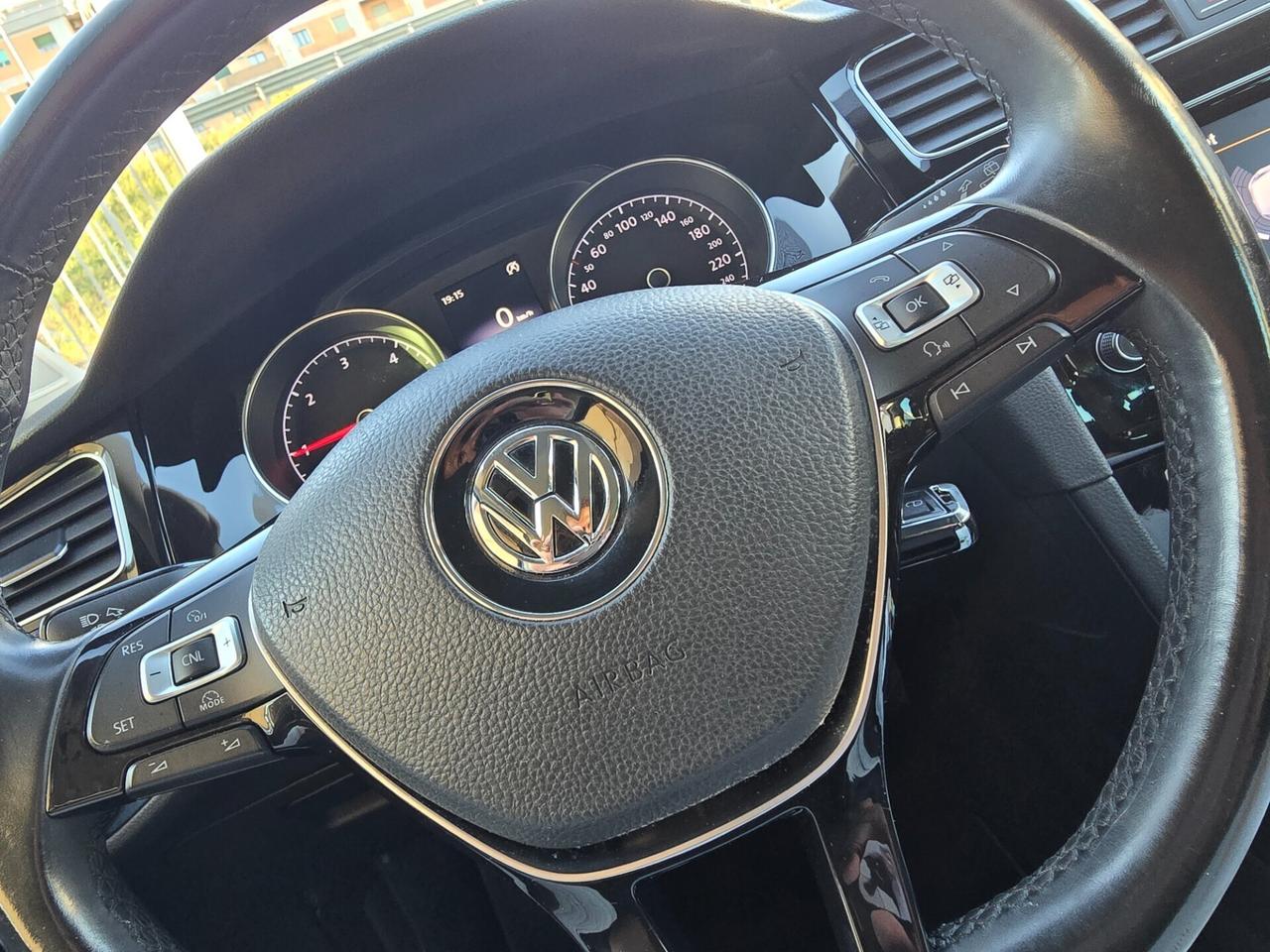 Volkswagen Golf 1.6 TDI 5p. Highline BlueMotion