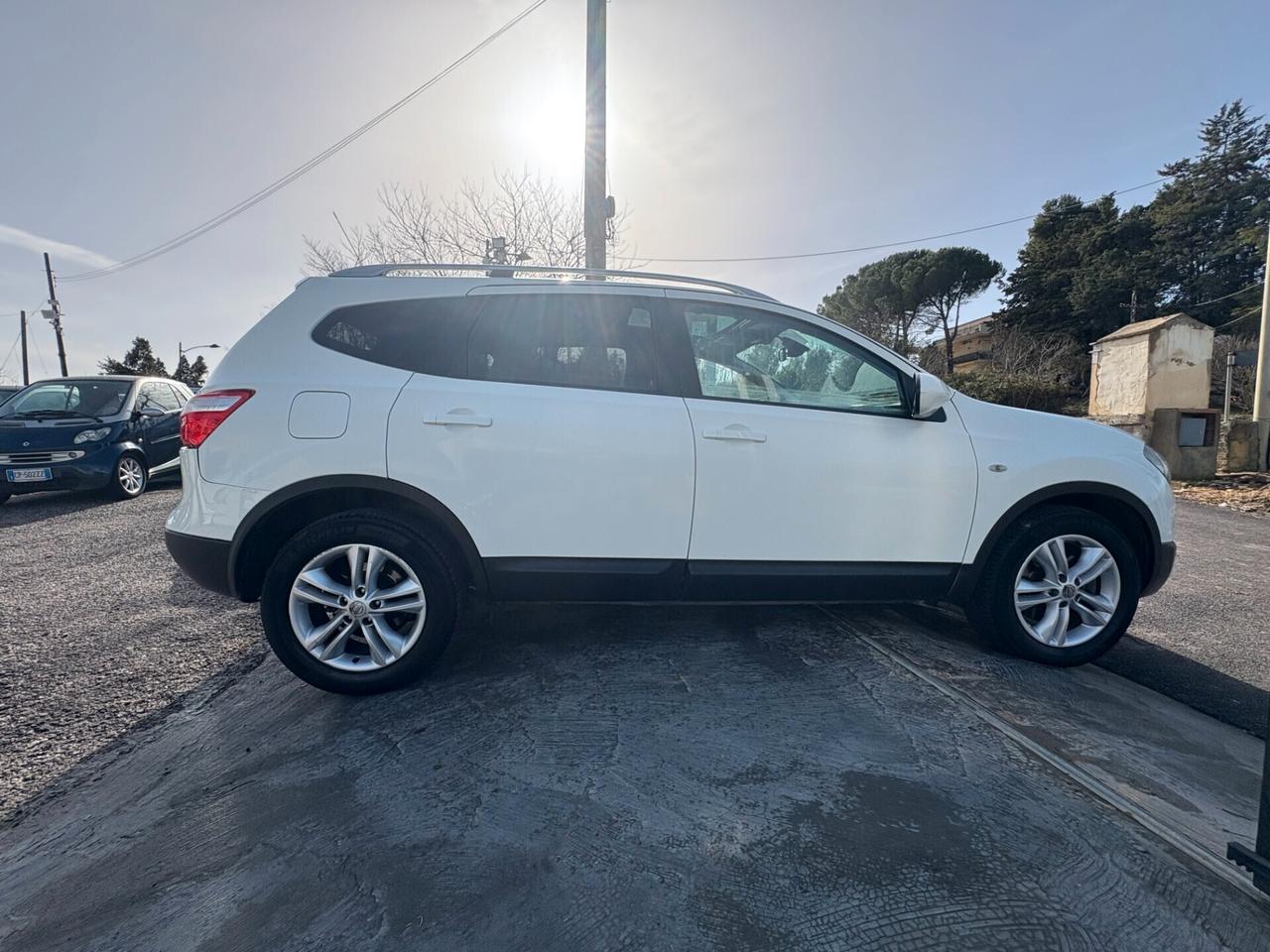 Nissan Qashqai N-TEC (7 POSTI) 2.0 dCi