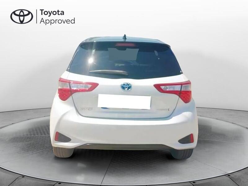 Toyota Yaris 1.5 hybrid Trend White Edition