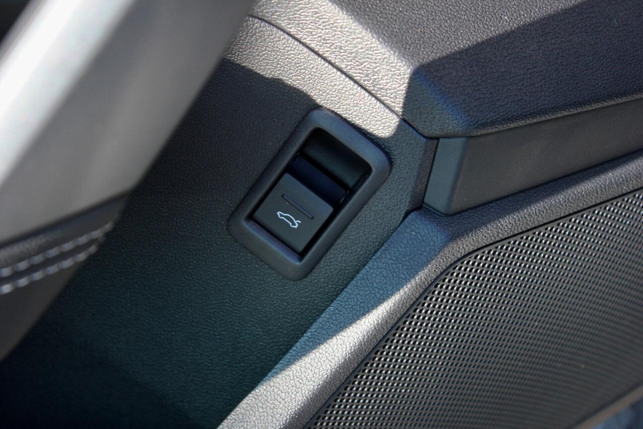 Audi S3 SPBK 2.0 TFSI 333 CV QUATTRO S TRONIC TETTO APRIBILE PANORAMICO BAULE ELETTRICO