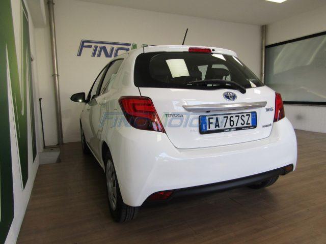 TOYOTA Yaris 1.5 Hybrid 5 porte NEOPATENTATI