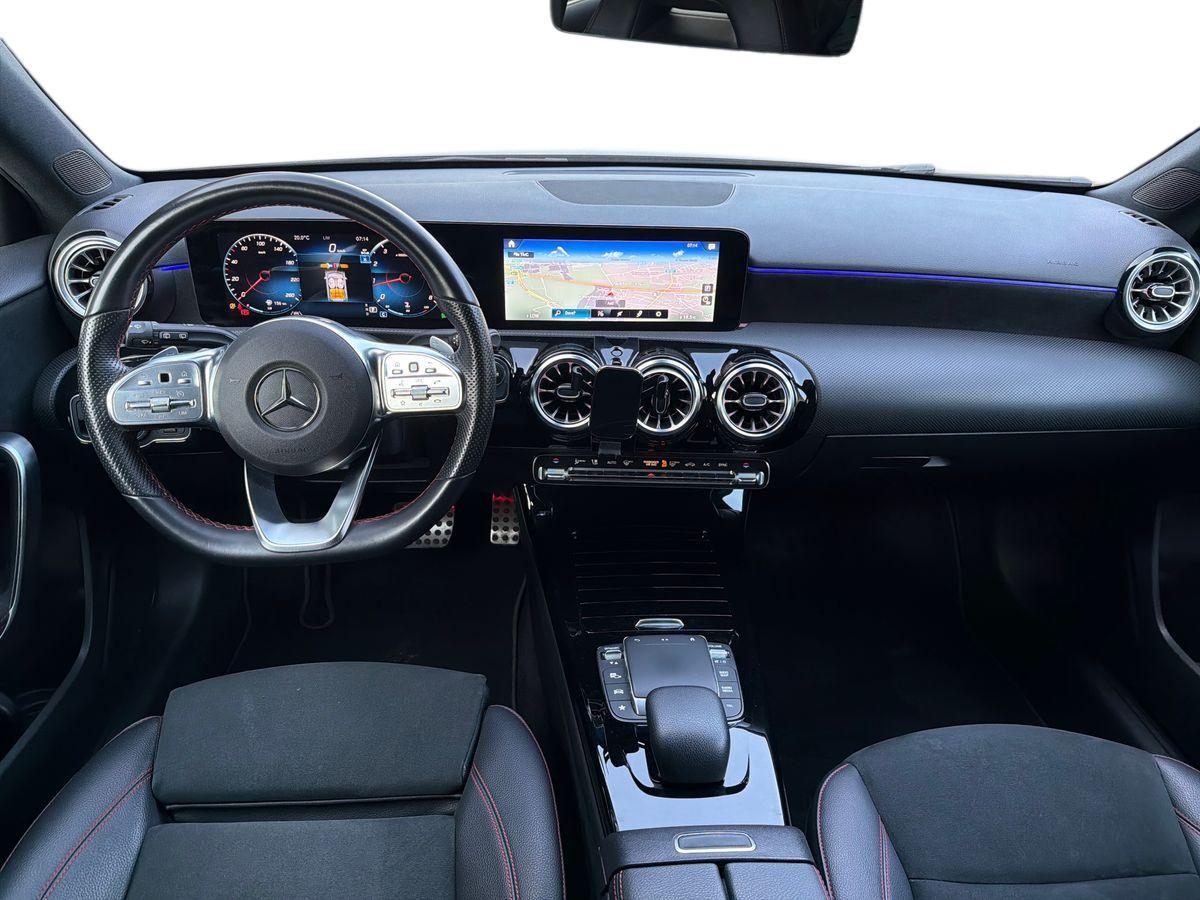 Mercedes-Benz A 180 Premium auto