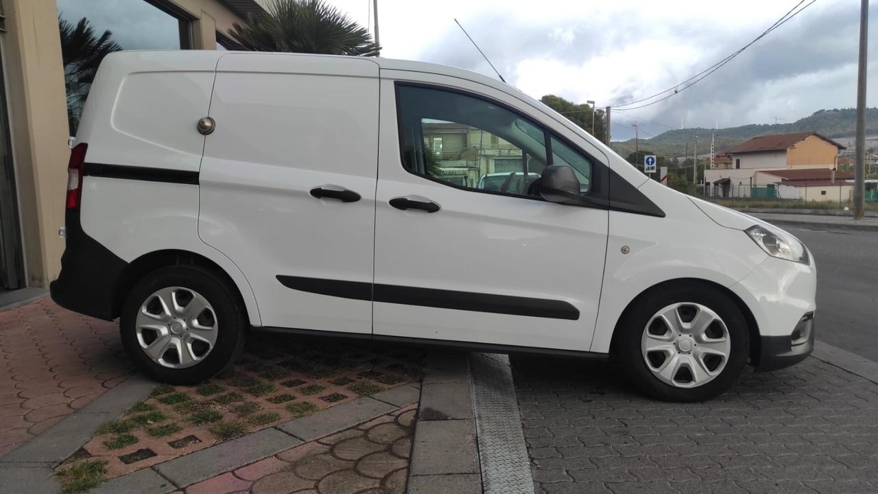Ford Transit Courier 1.5 TDCi 75CV Van Trend