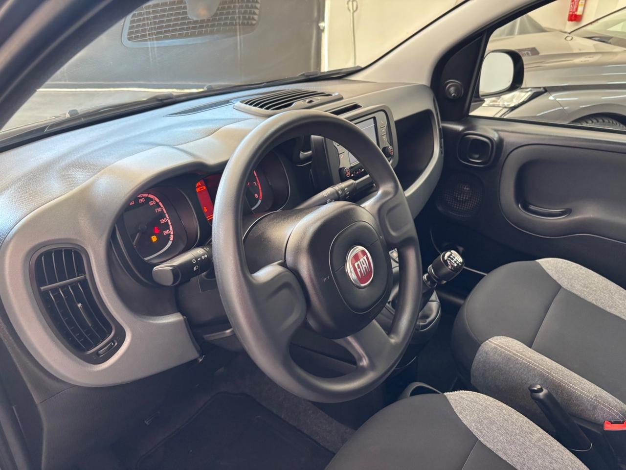 Fiat Panda 1.0 FireFly S&S Hybrid Garmin